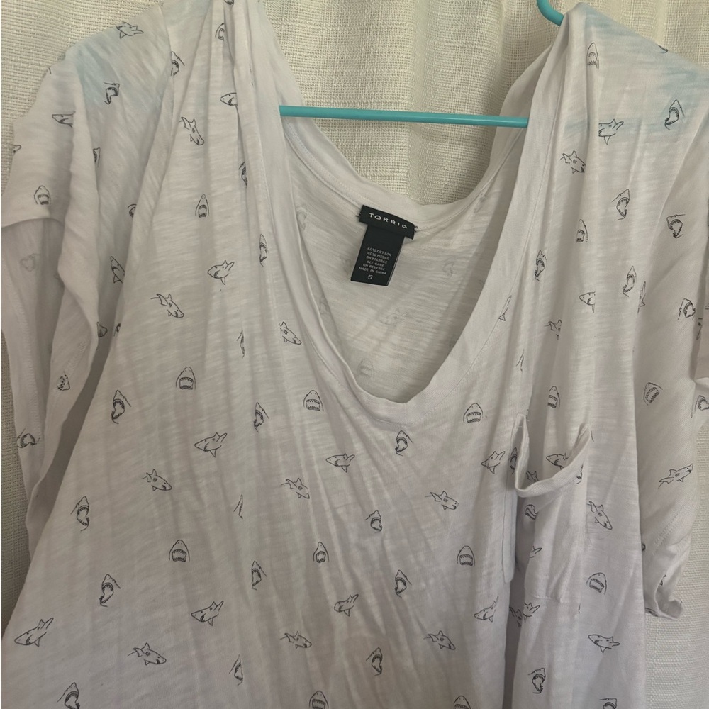 Torrid White Shark Print T-Shirt